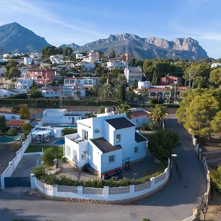 De Montagne A 10 Minutes De Benidorm Villa